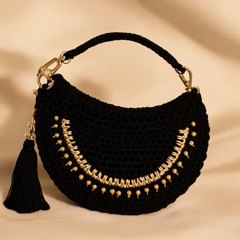 Stylish Crochet Crossbody Bag: A Chic Handmade Adventure