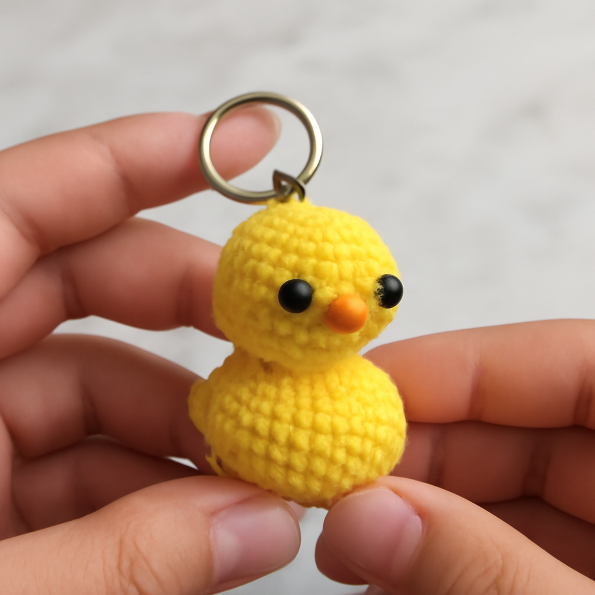 Charming Baby Duck Keychain: Easy Crochet Delight
